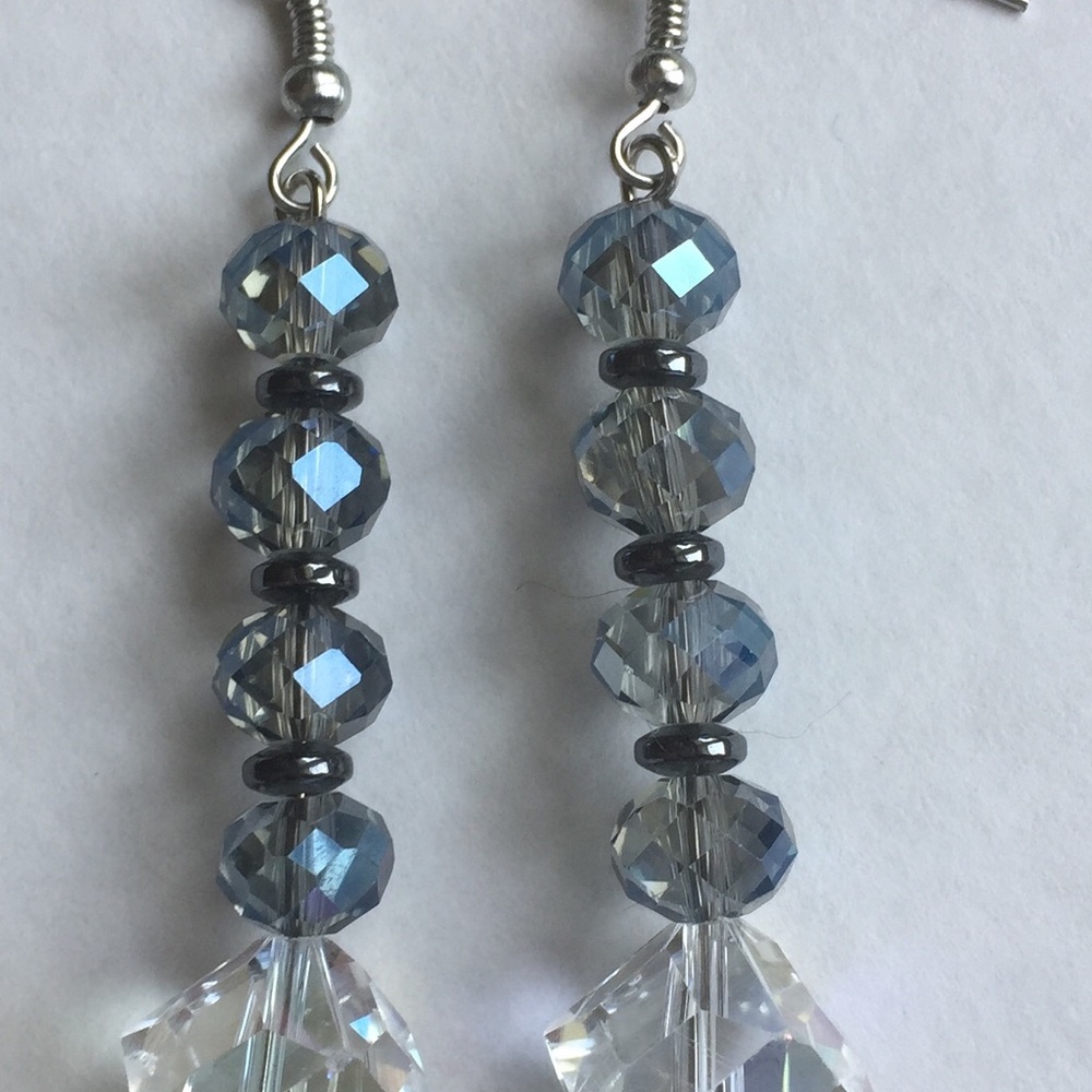 Crystal faceted elegant smoke topaz color earrings